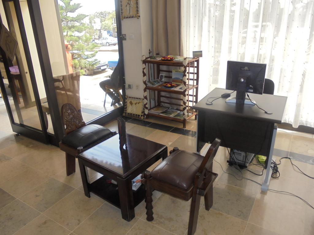 Soramba Hotel Business Plc Addis Abeba Esterno foto