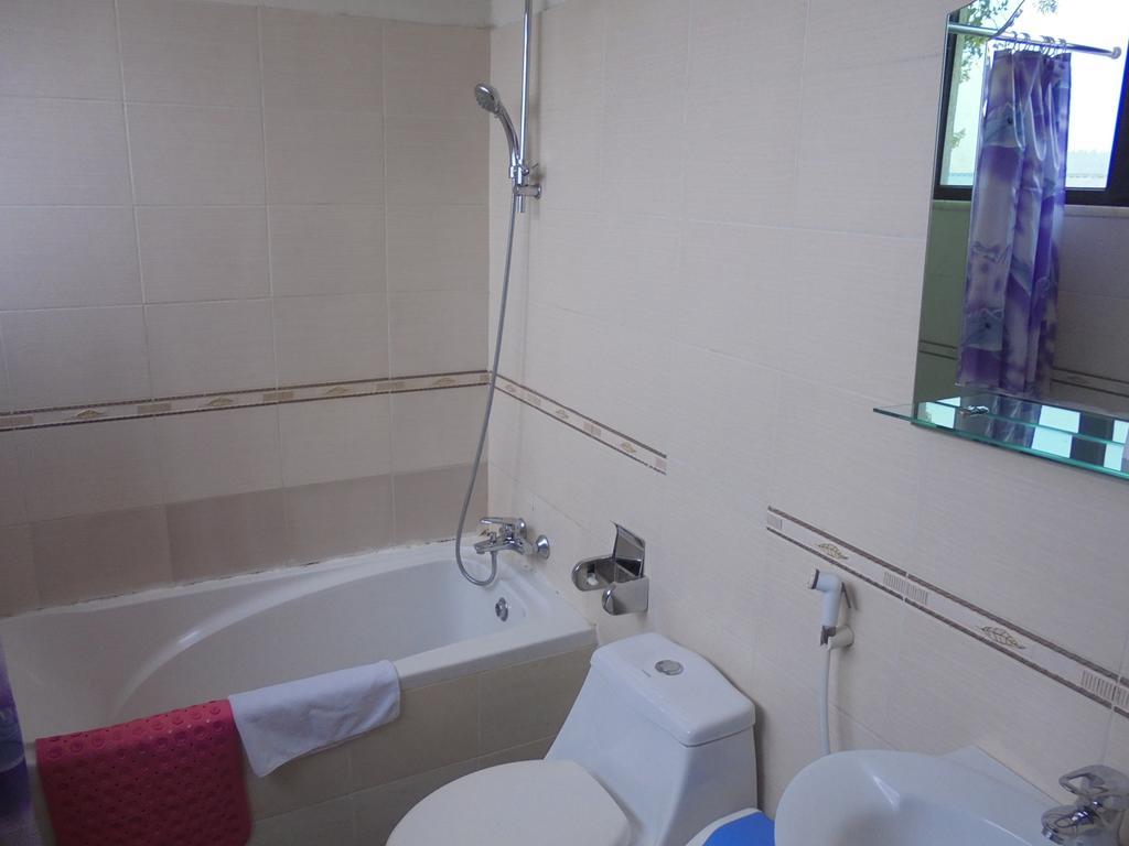 Soramba Hotel Business Plc Addis Abeba Esterno foto